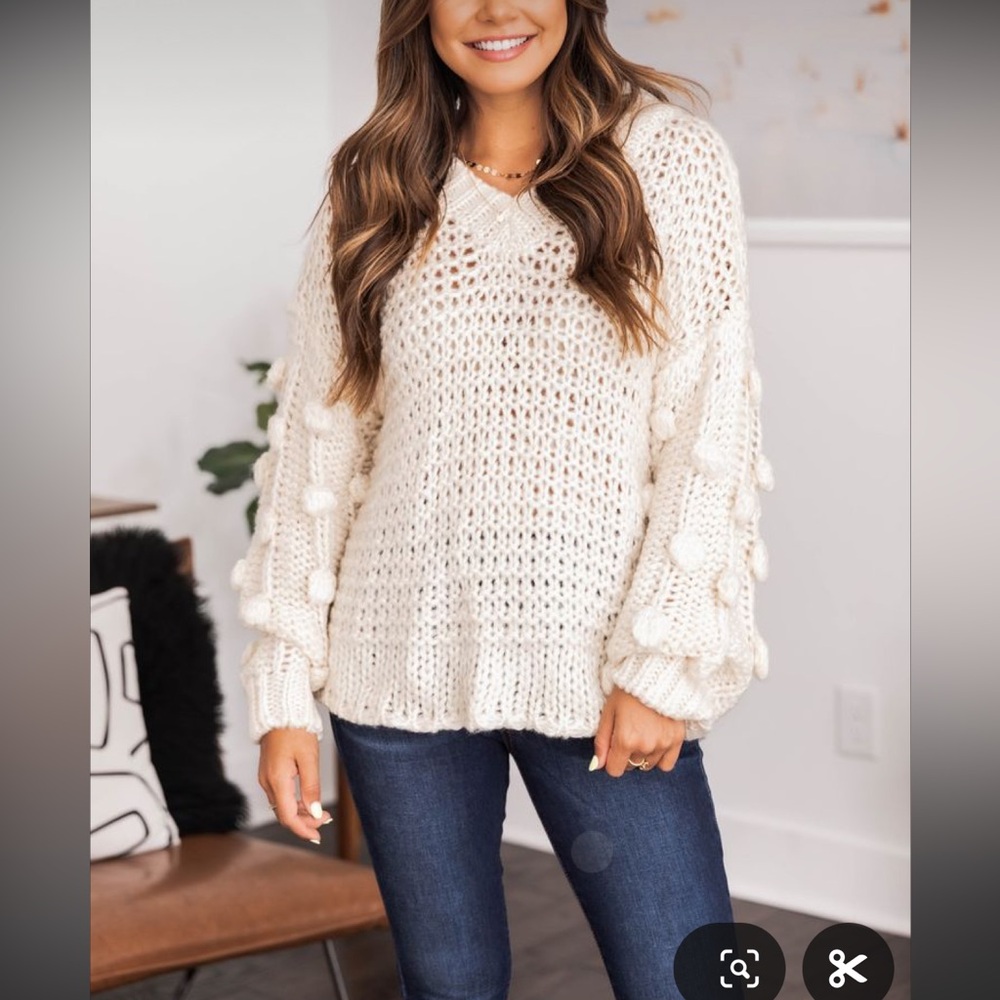 All eyes on me Pom Sleeve sweater Cream size Medium